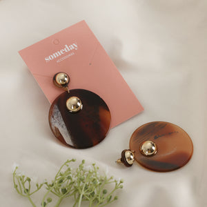 
            
                Load image into Gallery viewer, Disgous Clay Earrings
            
        