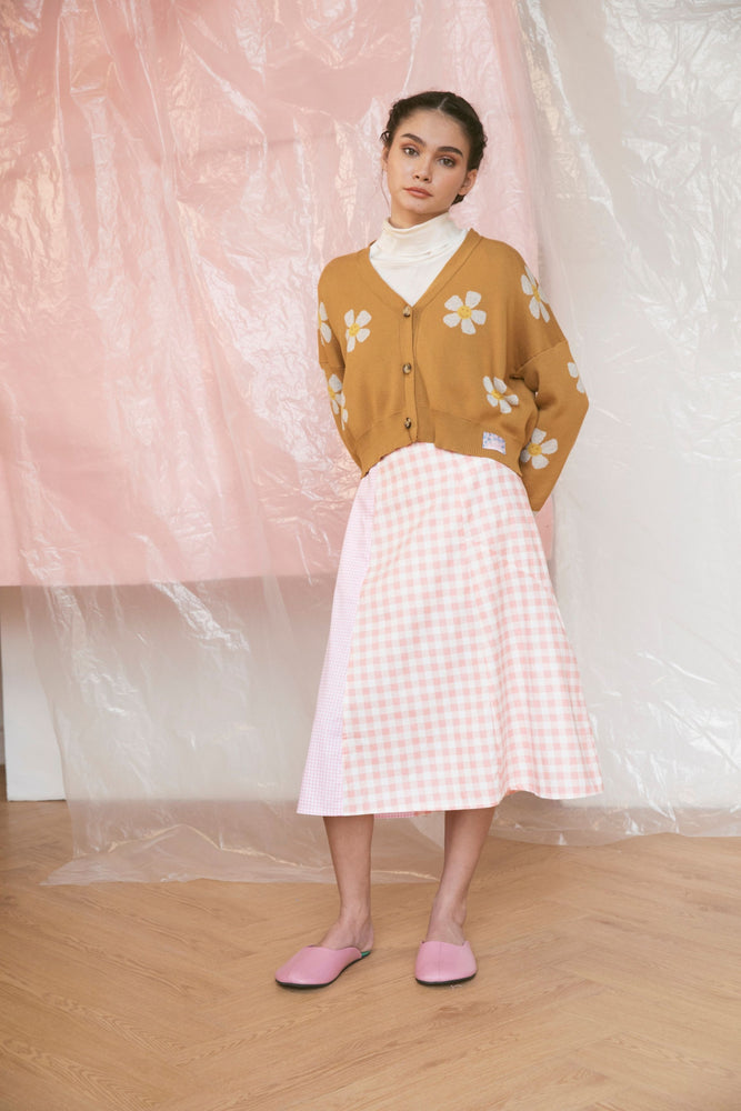 
            
                Load image into Gallery viewer, Pique Skirt in Pink
            
        