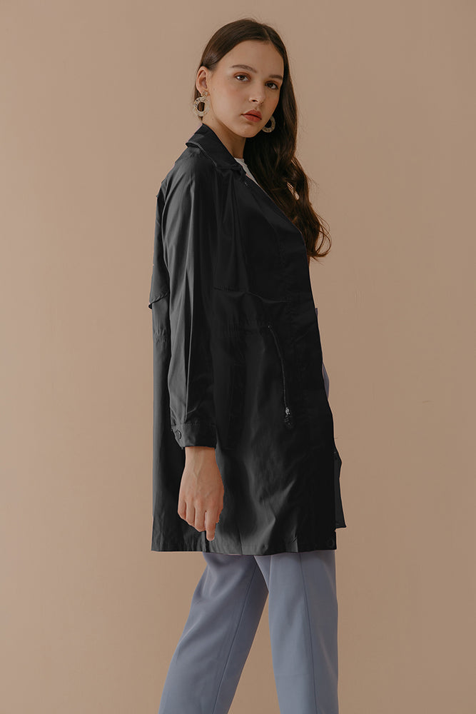 
            
                Load image into Gallery viewer, Alana Black Parka
            
        