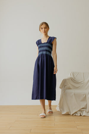 
            
                Load image into Gallery viewer, Trinette Smock Sleeveless Dress Navy
            
        