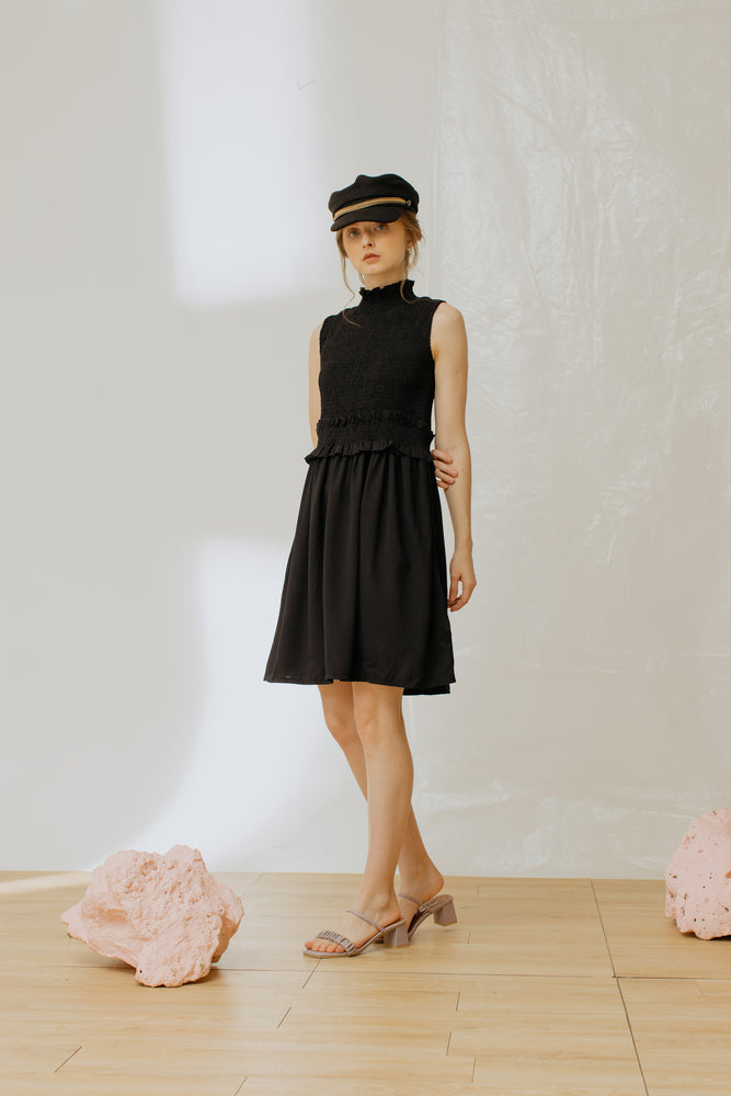 
            
                Load image into Gallery viewer, Giselle Dress Black
            
        