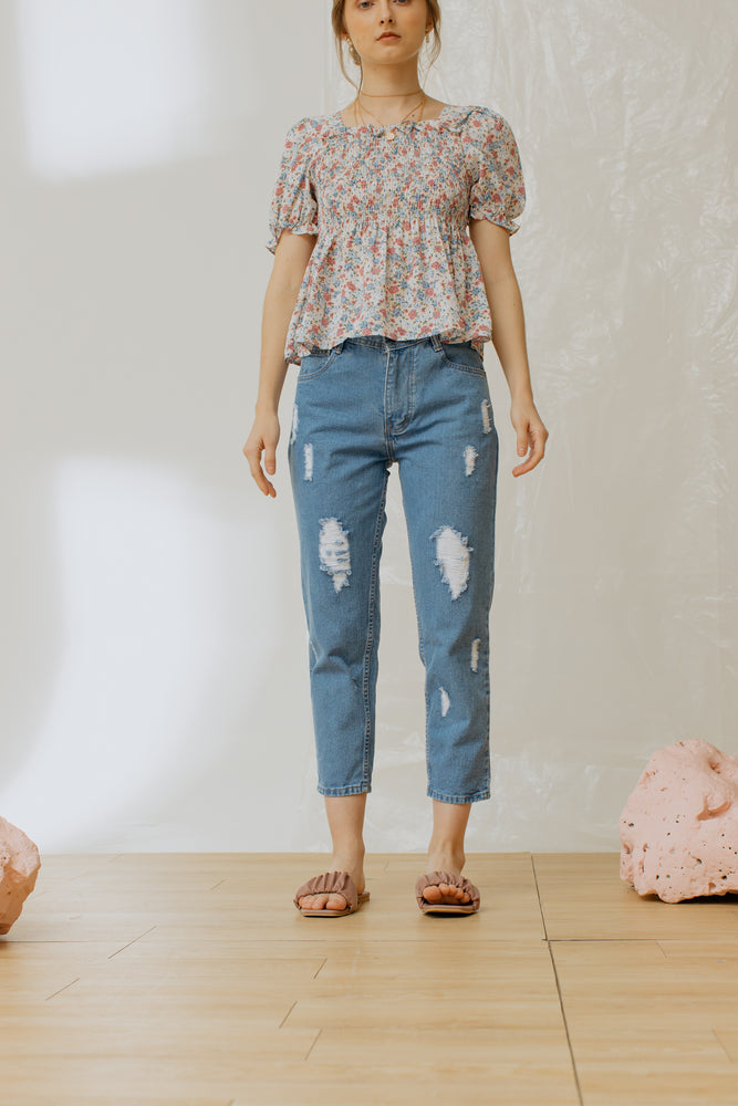 
            
                Load image into Gallery viewer, Elysia Jeans
            
        