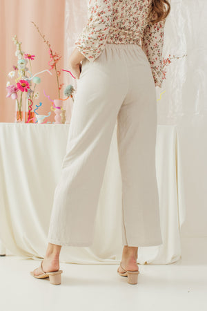 
            
                Load image into Gallery viewer, Willow Pants in Offwhite
            
        